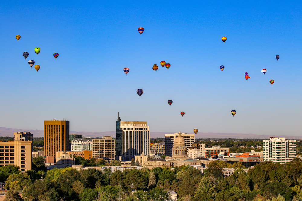 Boise, Idaho skyline, hot air balloons