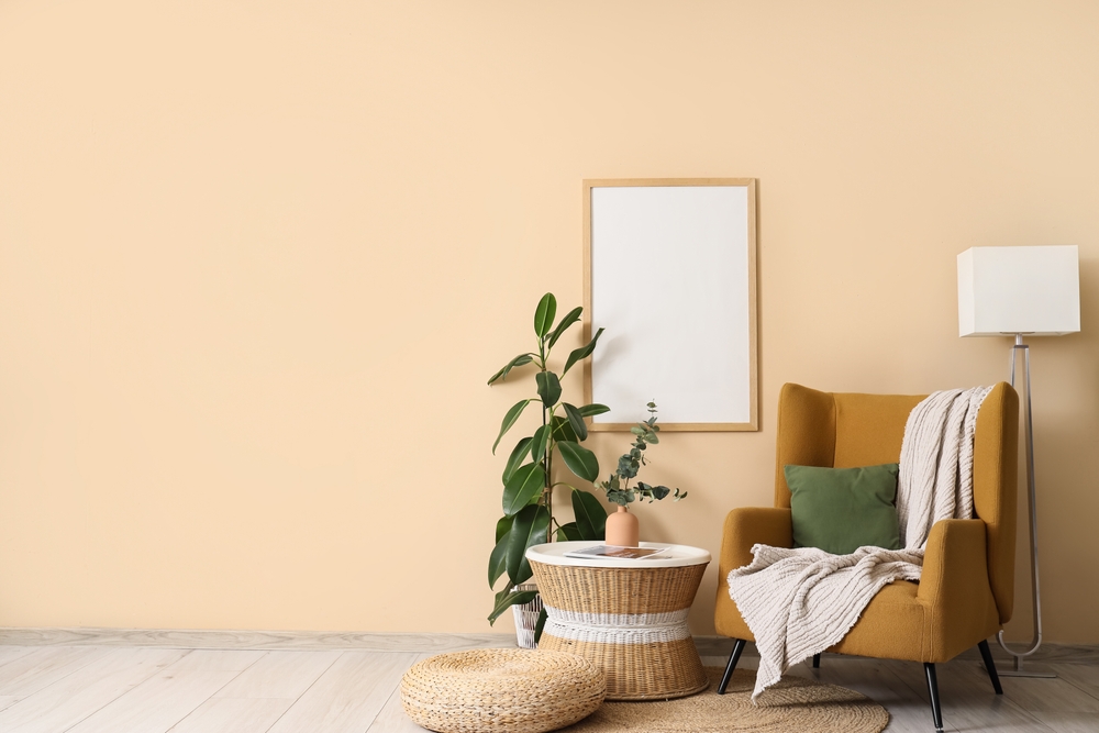home interior, armchair table houseplant, decor trends